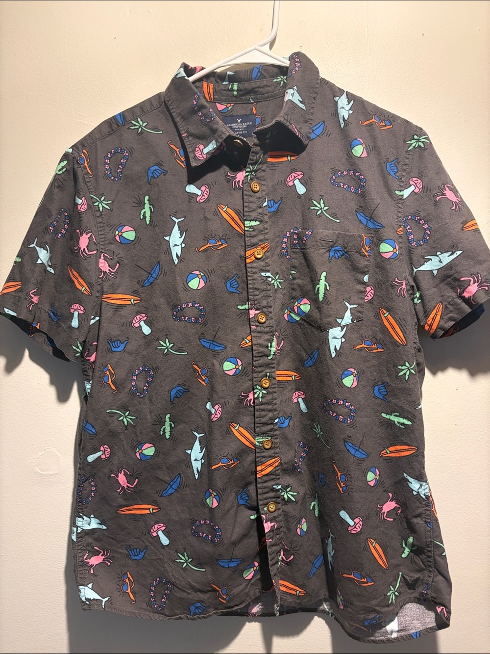 Men's Short-Sleeve Beach Print Shirt - Black with Multicolor Motifs